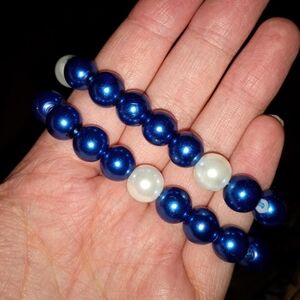 2 Pairs of blue & white pearls customized bracelet
